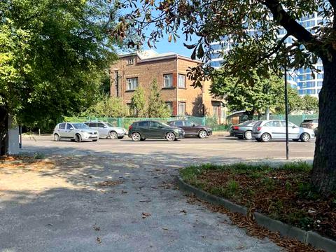 комерційна за адресою Окружна вул., 94