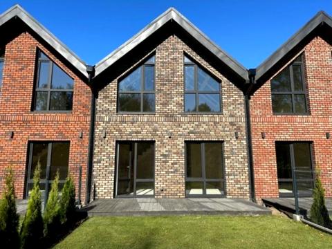 будинок за адресою Богдана Хмельницького вул.