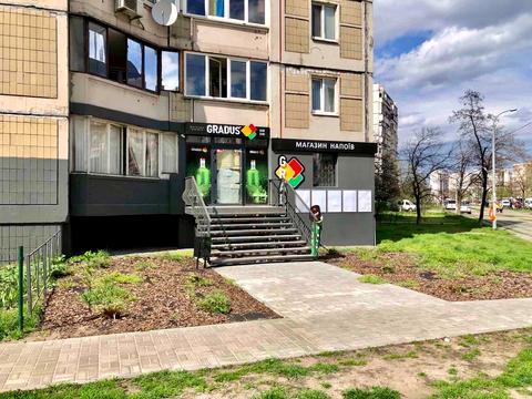 коммерческая по адресу Братства Тарасовцев ул. (Декабристів), 8