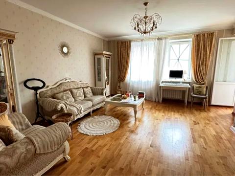 квартира за адресою Володимира Івасюка просп. (Героїв Сталінграду), 10-А