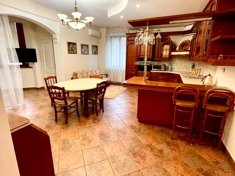 квартира за адресою Старокозацька вул. (Комсомольська), 40