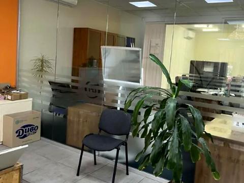 комерційна за адресою Гарматна вул., 8