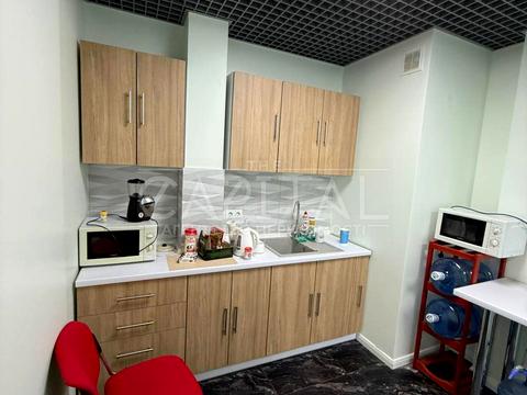 коммерческая по адресу Антоновича ул. (Горького), 74-78