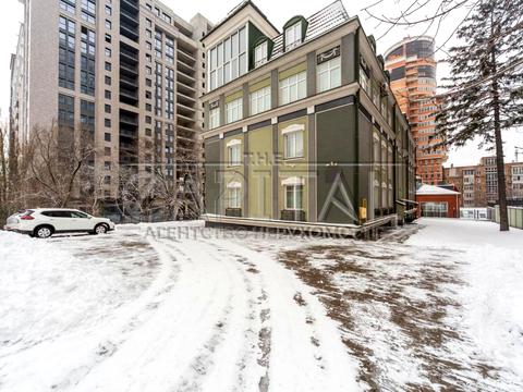 комерційна за адресою Василя Тютюнника вул. (Анрі Барбюса), 28