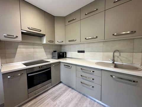 квартира за адресою Регенераторна вул., 4 к4