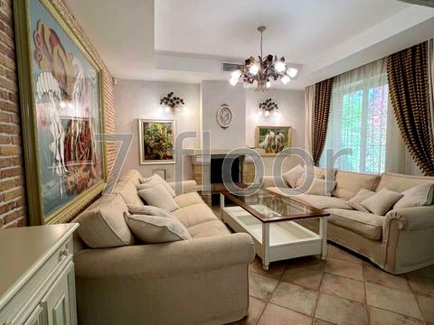 будинок за адресою Боброва, 2