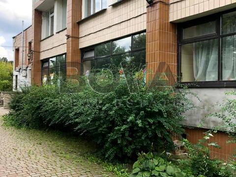 комерційна за адресою Лук'янівська вул., 1