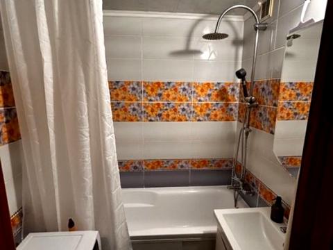 квартира по адресу Олени Теліги ул., 11