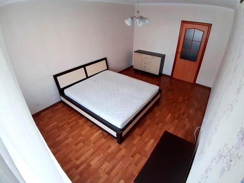 квартира за адресою Анни Ахматової вул., 28