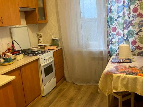 квартира за адресою Князя Володимира Великого просп., 92