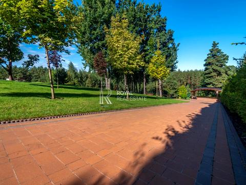 будинок за адресою Вишнева вул., 4