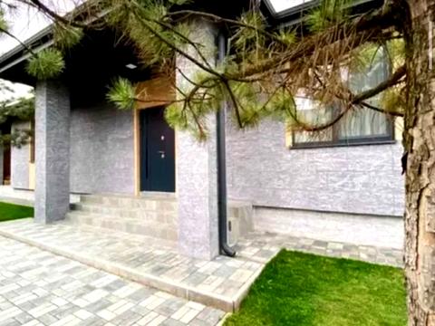 будинок за адресою Бакинська вул.