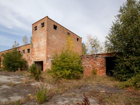 коммерческая по адресу с. Великие Межиричи, Загребля, 38