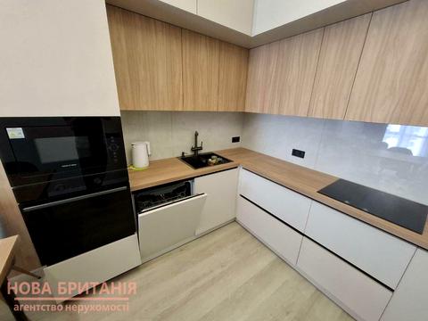 квартира за адресою Михайла Максимовича вул. (Онуфрія Трутенка), 28-Е