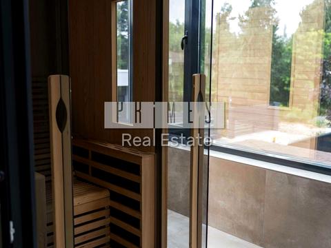 будинок за адресою Молодіжна вул.