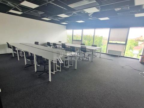 комерційна за адресою Гетьмана Павла Скоропадського вул. (Льва Толстого), 2