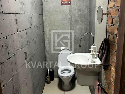 комерційна за адресою Прорізна вул., 7