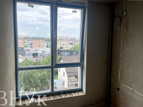 квартира за адресою Степана Бандери просп., 10