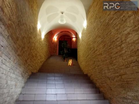 комерційна за адресою Рибальська вул., 22