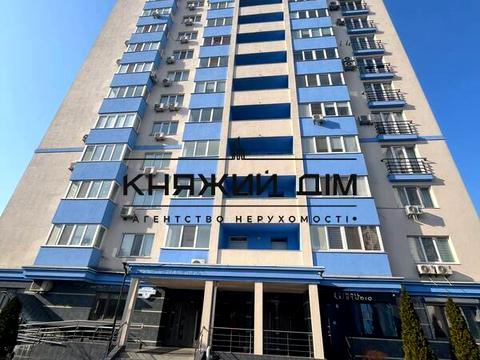 квартира за адресою Деміївська пл. (Московська), 18