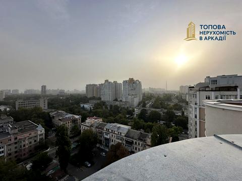 квартира за адресою Каркашадзе пров. (Цегляний), 7