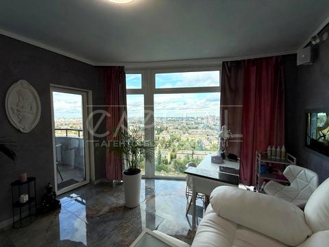 комерційна за адресою Соборності просп. (Возз'єднання), 30