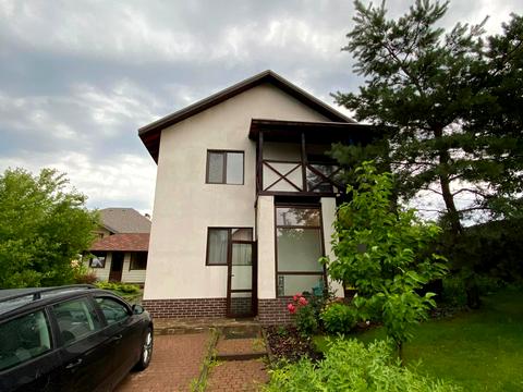 будинок за адресою комарова, 15