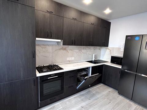 квартира за адресою Леоніда Каденюка, 18