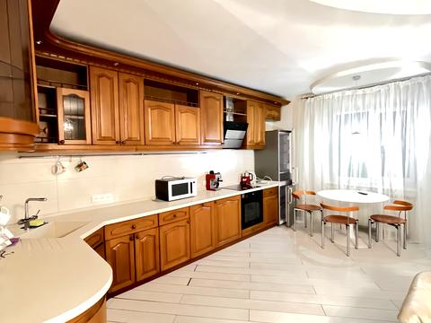 квартира за адресою Вишняківська вул., 13