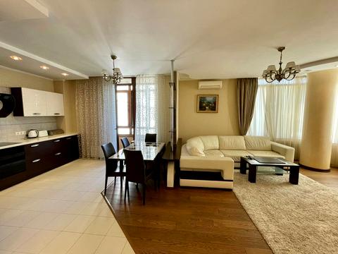 квартира по адресу Жилянская ул., 59