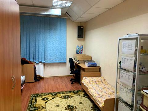 комерційна за адресою Академіка Сахарова вул., 36