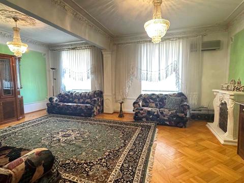 квартира за адресою Дмитра Яворницького просп. (Карла Маркса), 125