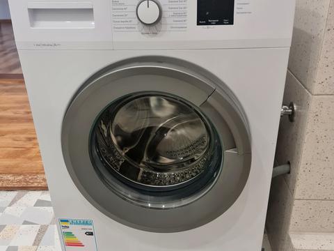 квартира за адресою Ревуцького вул., 54