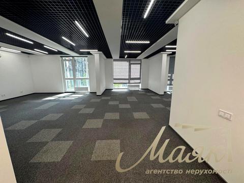 комерційна за адресою Джона Маккейна вул., 1