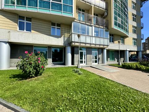 комерційна за адресою Звіринецька вул., 59