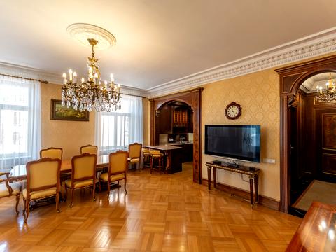 квартира за адресою Пилипа Орлика вул., 6