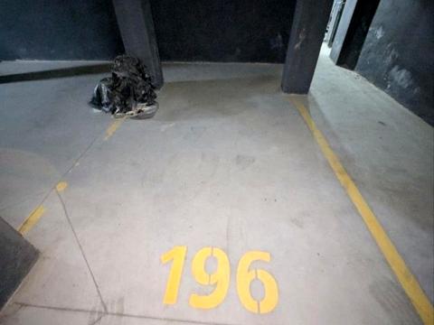 паркомісце за адресою Гетьмана Мазепи вул., 164