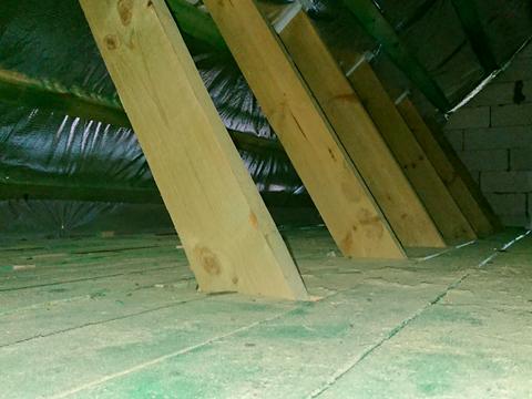 будинок за адресою Межова