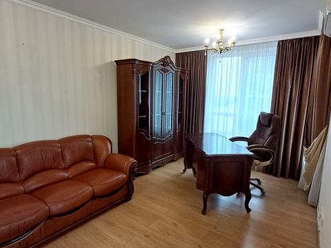 квартира за адресою Миколи Бажана просп., 1-А