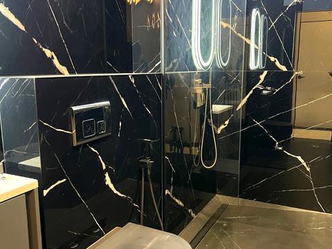 дом по адресу Алых Роз пер.