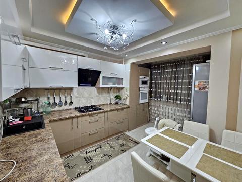 квартира за адресою Івана Миколайчука вул., 8