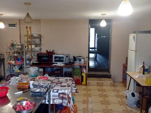 комерційна за адресою Силікатна вул. (Достоєвського), 1