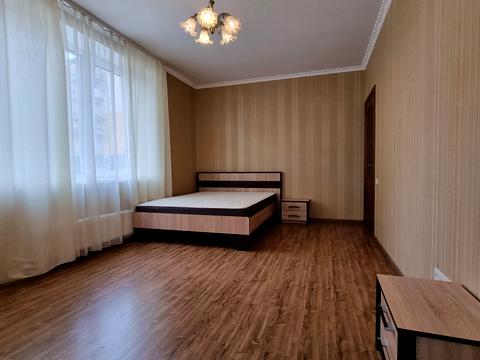 квартира за адресою Сергія Данченка вул., 10