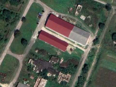 комерційна за адресою Центральна, 10