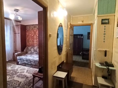 квартира за адресою Романа Шухевича просп. (Генерала Ватутіна), 2
