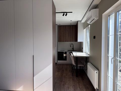 квартира за адресою Михайла Максимовича вул. (Онуфрія Трутенка), 28-Е