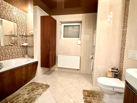 квартира за адресою Івана Карпинця вул. (), 8