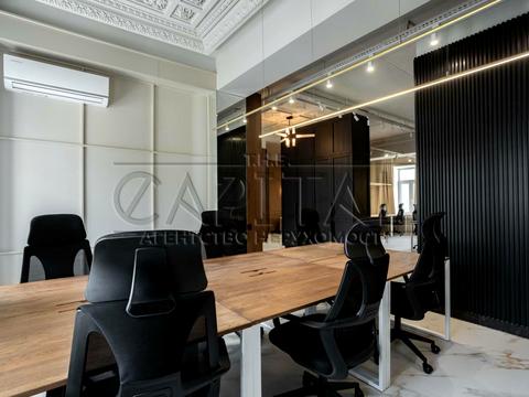 комерційна за адресою Еспланадна вул., 32-В