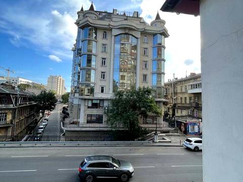 квартира за адресою Святослава Караванського вул. (Жуковського), 10