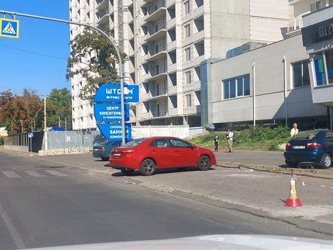 квартира за адресою Одеса, Героїв Крут вул. (Валентини Терешкової), 27а